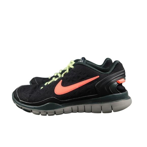 Nike Shoes Womens 6.5 Athletic Trainers Running Free TR Fit 2 Shield H2o Repel - Picture 4 of 12
